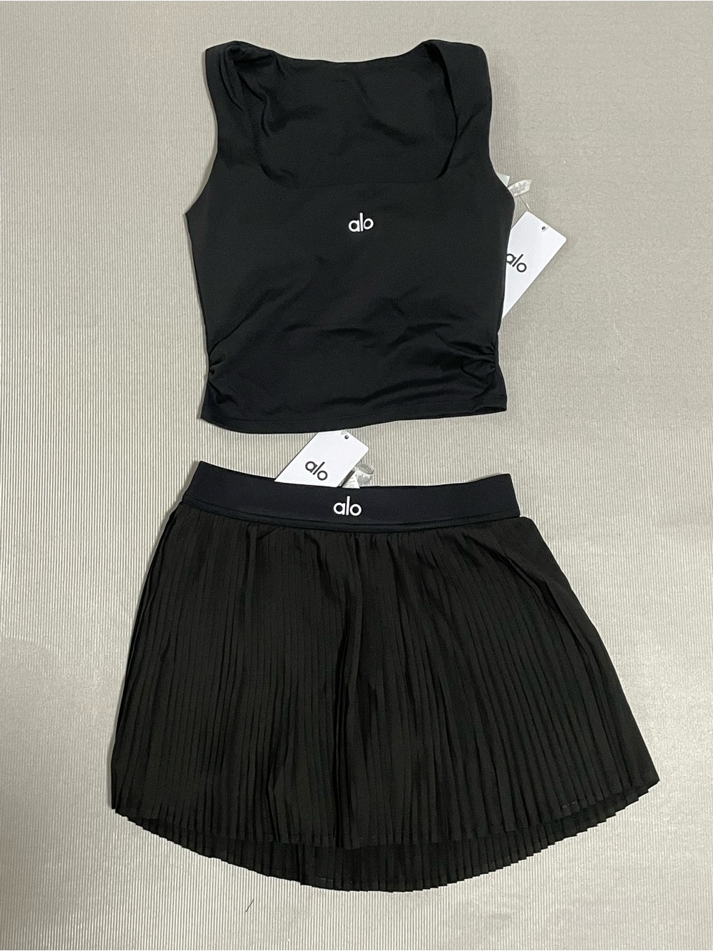 ALO Yoga Black Crop Tank Top and Pleated Skirt Set